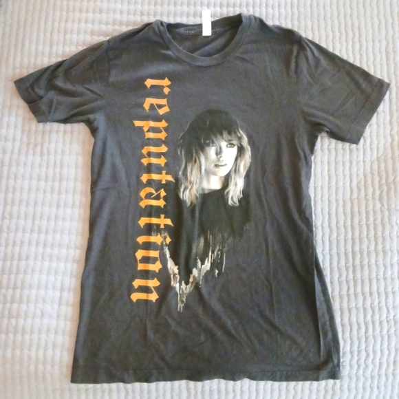 Bella Canvas Tops - Taylor Swift Reputation Tour Tee Shirt Sz Small
